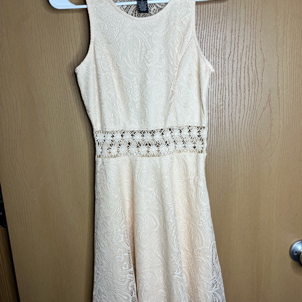 Elegant Cream Lace Dress